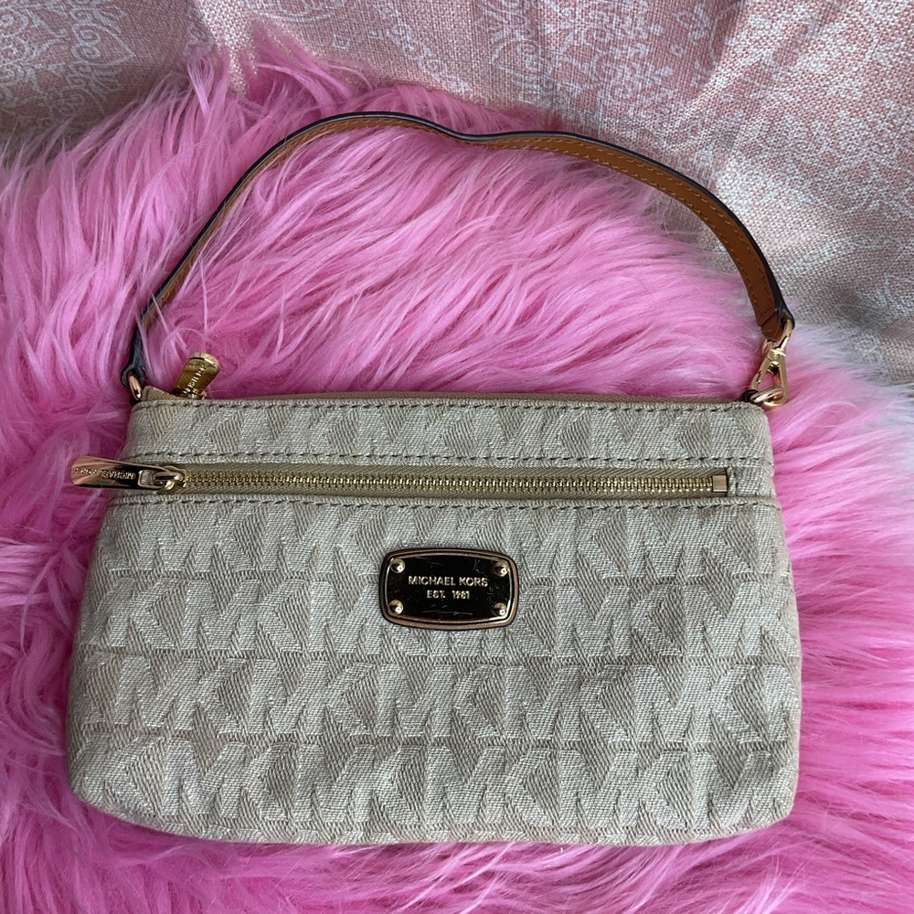 Michael Kors Jet Set Mini Purse/ Wristlet